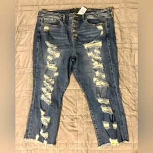 TORRID Plus Size Jeans NEW Size 18 Distressed Hole Ripped